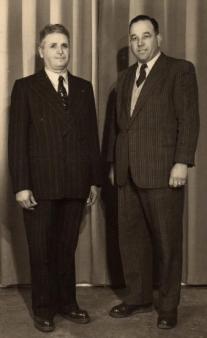Deux élus municipaux en 1955