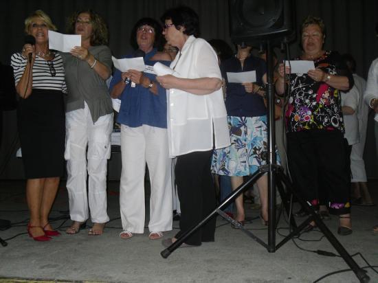 Chorale Aquafortaine( chanson "c'est à Fort de L'Eau ...")Pentecôte 2010.
